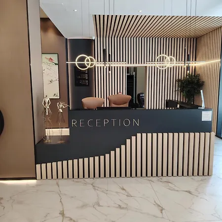 New Moderna Spa&fun Centar Ζλάτιμπορ